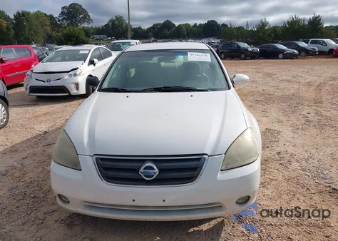 2004 Nissan Altima 2.5 S из США, поврежденный, VIN 1N4AL11D54C116422